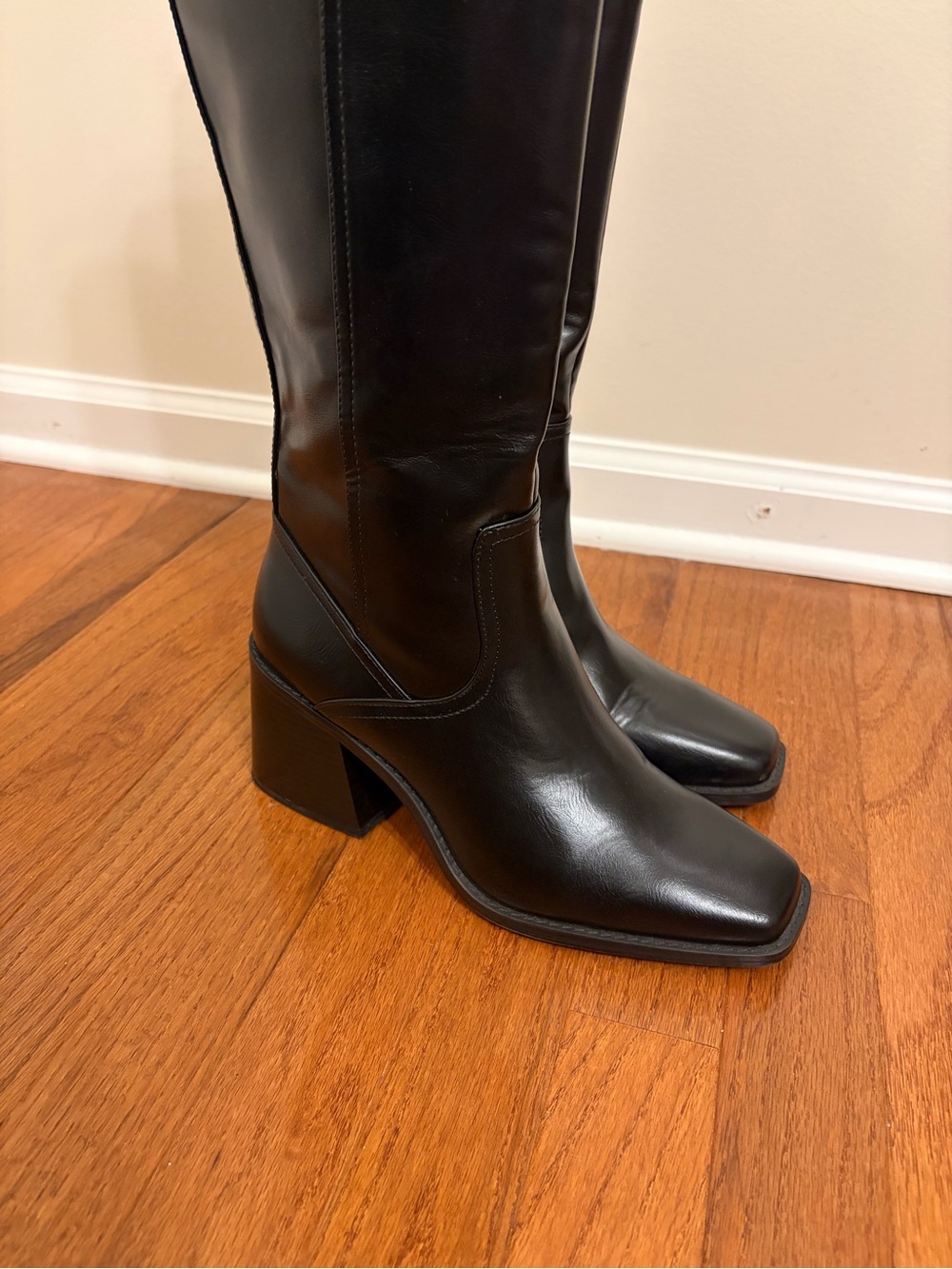 Vince Camuto | Classic Black Knee-High Leather Boots size 9 - Picture 8 of 14